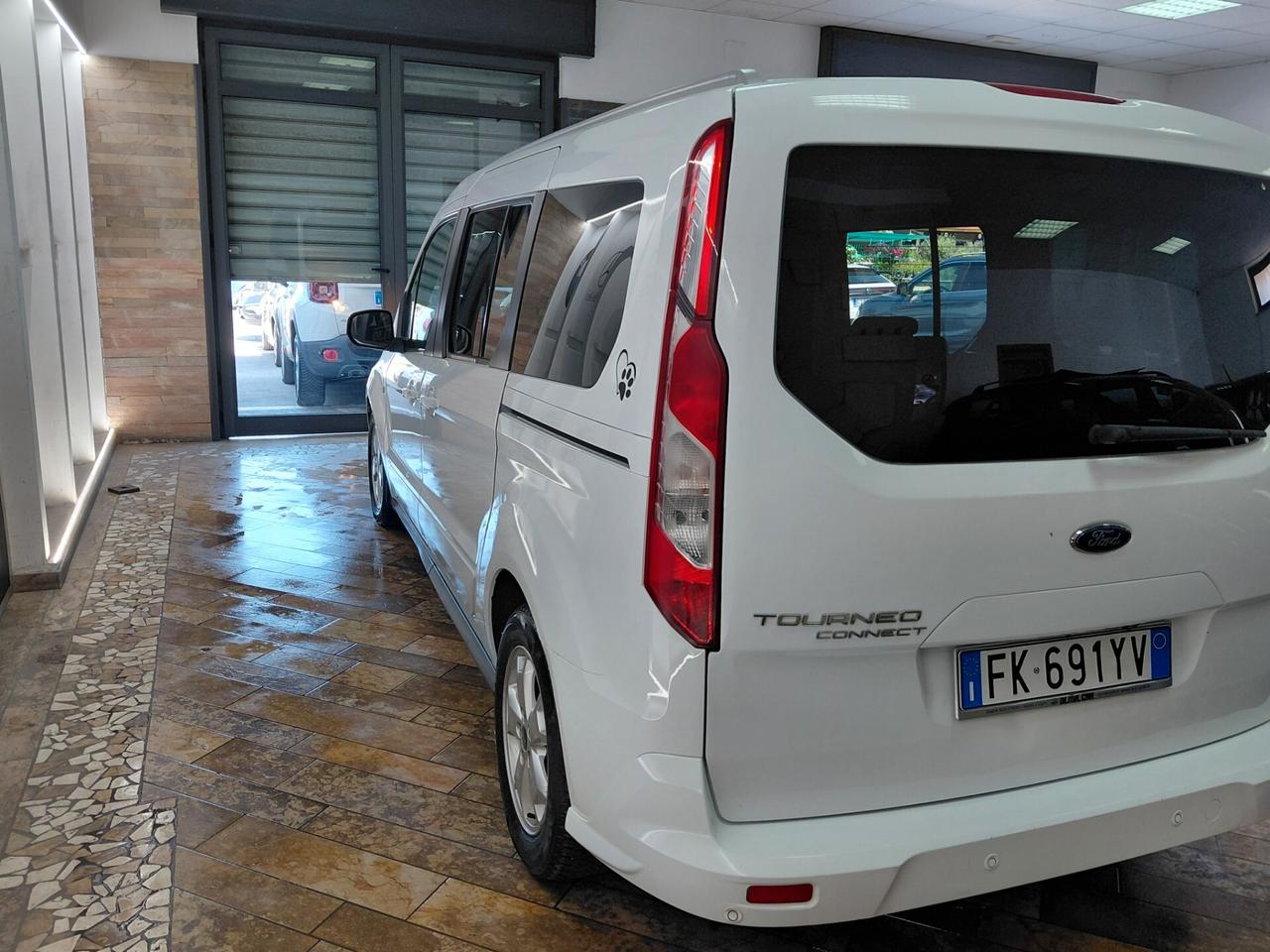 Ford Tourneo Connect 1.5 TDCi 120 CV Powershift Titanium