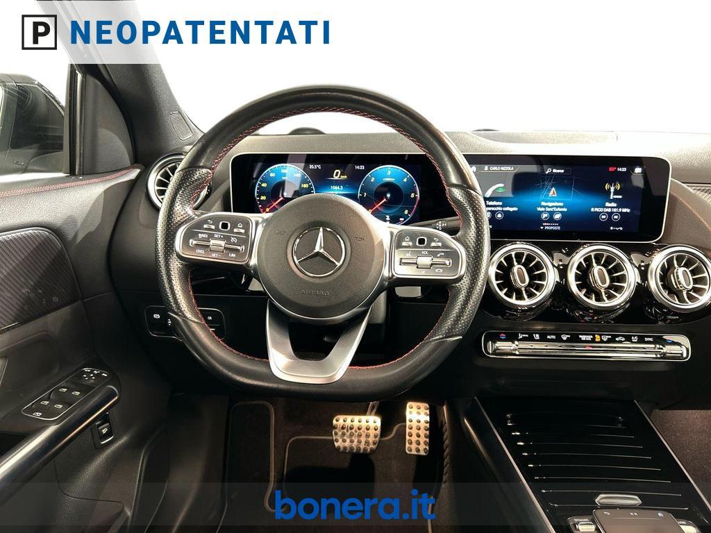 Mercedes GLA 180 180 D Premium 8G-DCT