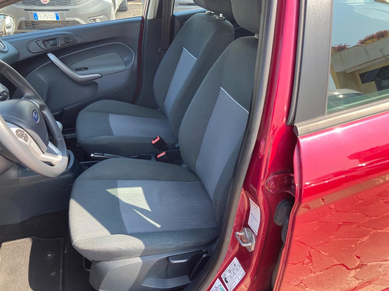 Ford Fiesta Fiesta+ 1.2 82CV 5 porte NEOPATENTATI