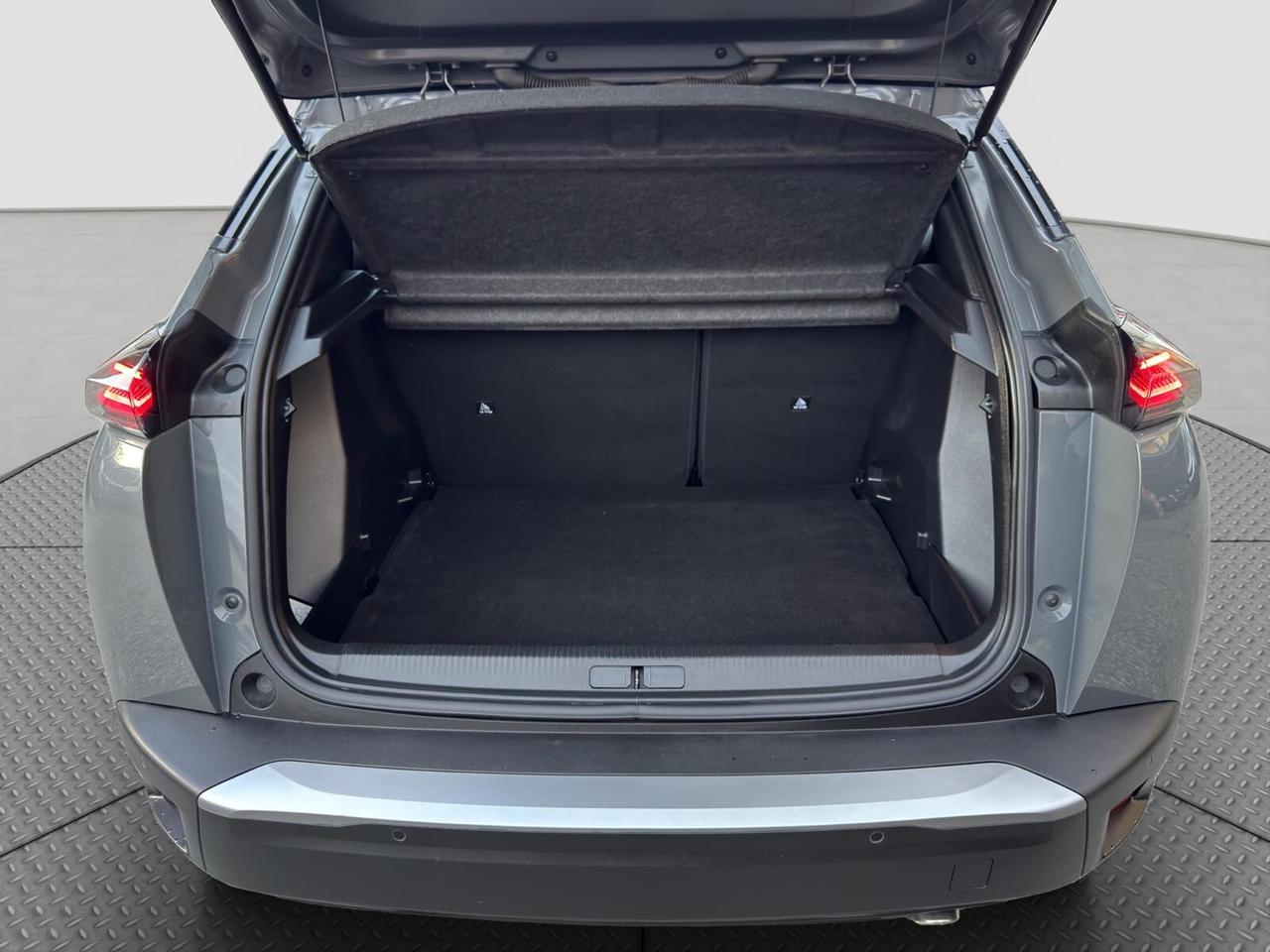 Peugeot 2008 1.5 bluehdi 130cv GT automatica 2024