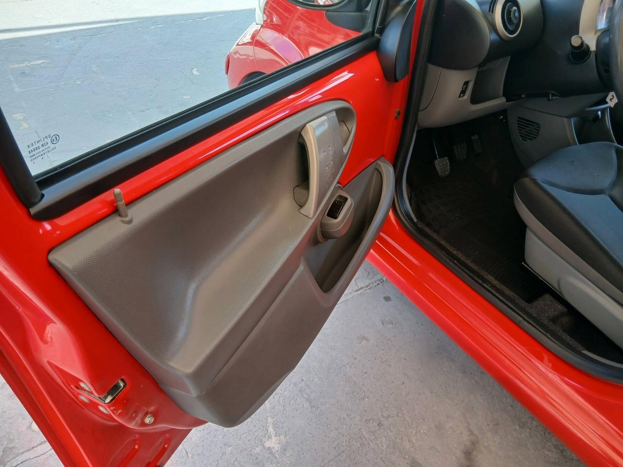 TOYOTA Aygo 1.0b 5p soli km114000 full 05