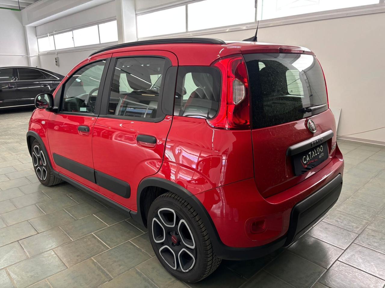 Fiat Panda 1.0 FireFly S&S Hybrid Red
