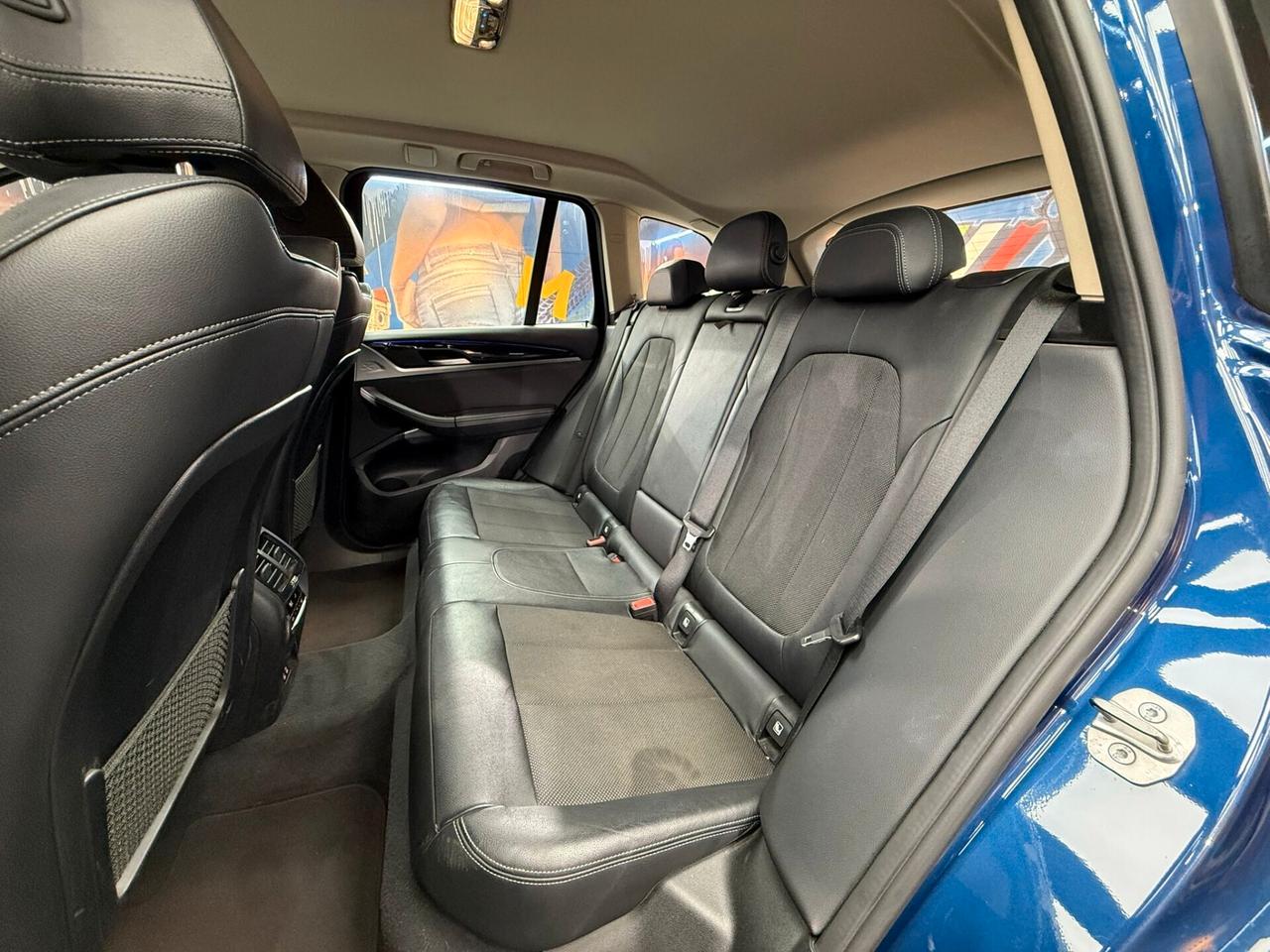 Bmw X3 xDrive20d Luxury (322)