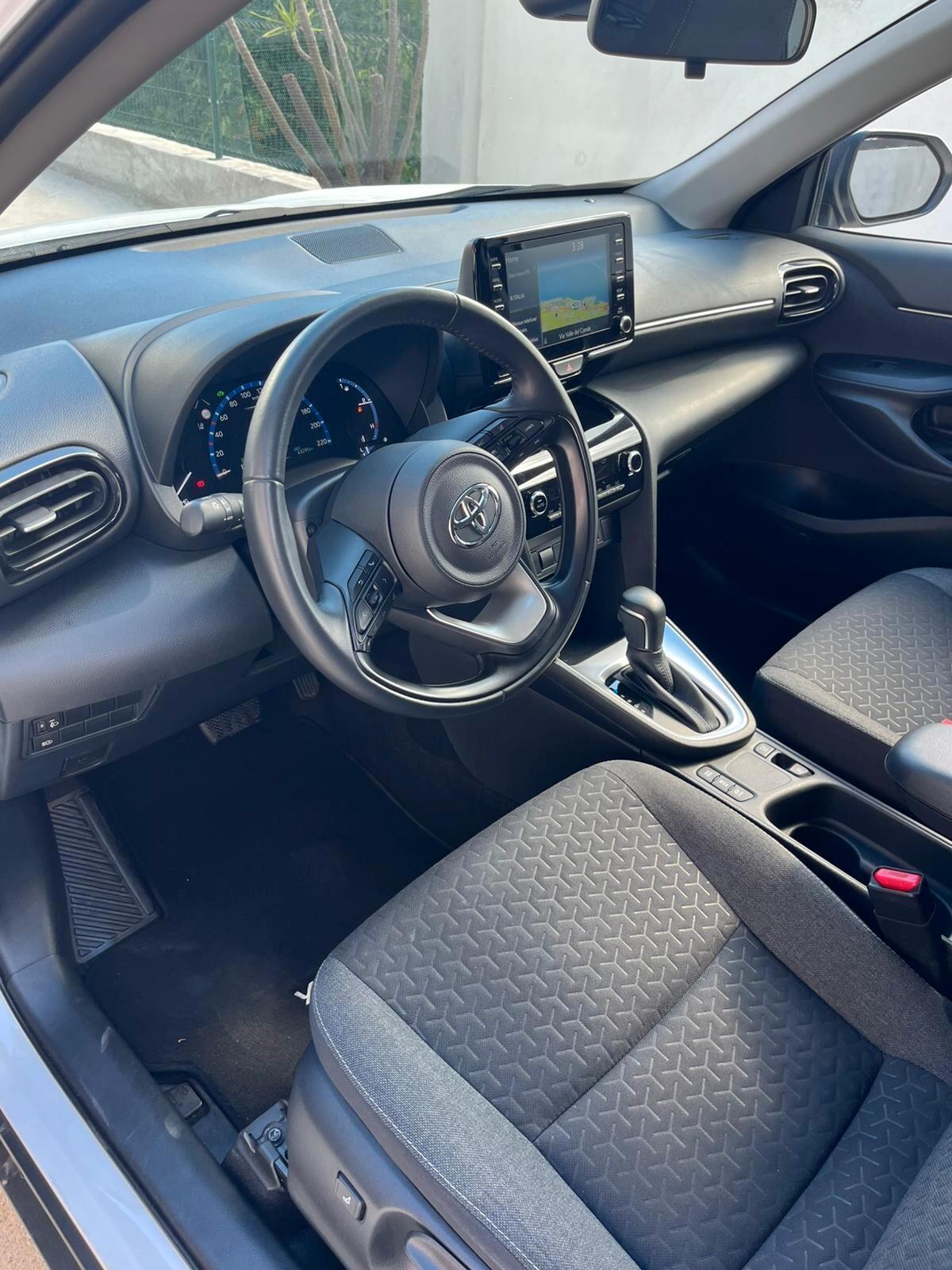 Toyota Yaris Cross 1.5 Hybrid 5p. E-CVT Business