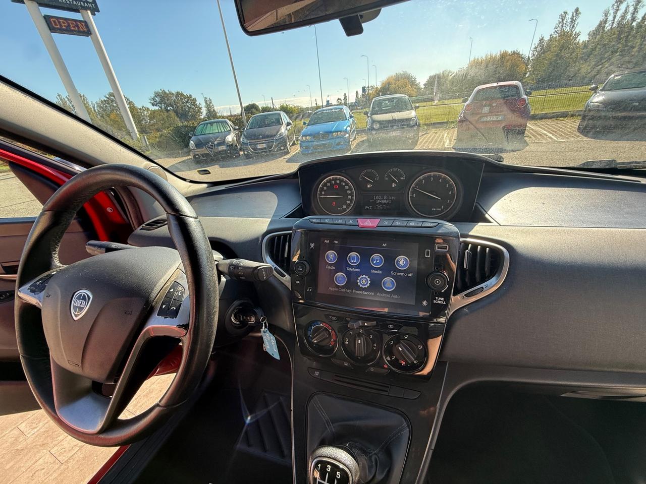 Lancia Ypsilon 1.0 FireFly 5 porte S&S Hybrid Ecochic Gold