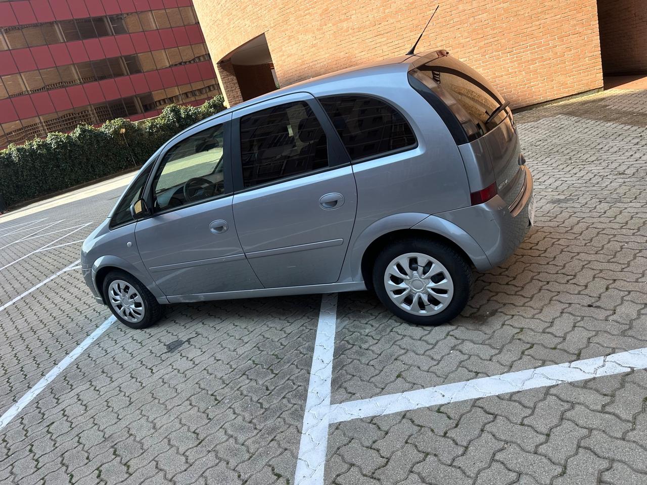 Opel Meriva 1.6 16V Cosmo