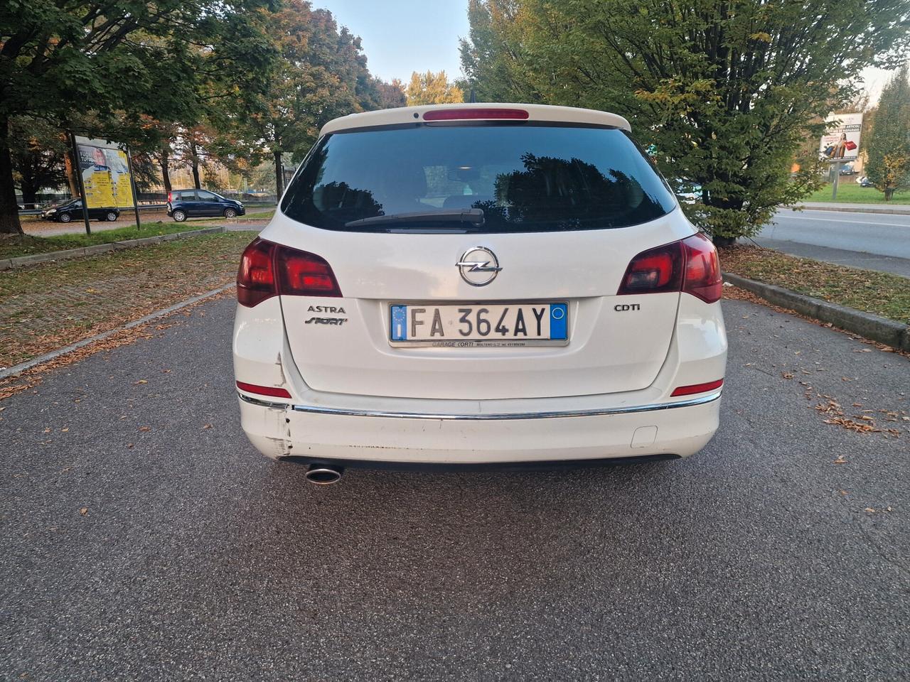 Opel Astra 2.0 CDTI 165CV Sports Tourer aut. Cosmo Fleet