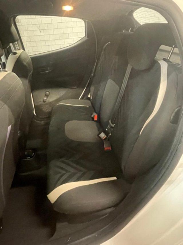 LANCIA Ypsilon 1.2 69 CV 5 porte Gold