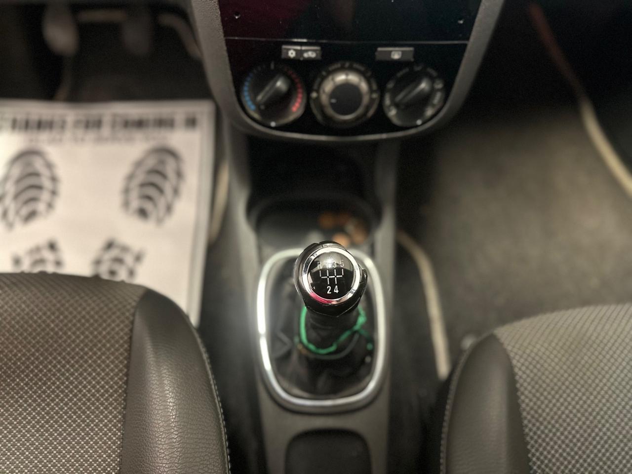 Opel Corsa 1.2 5 porte Cosmo NEOPATENTATI