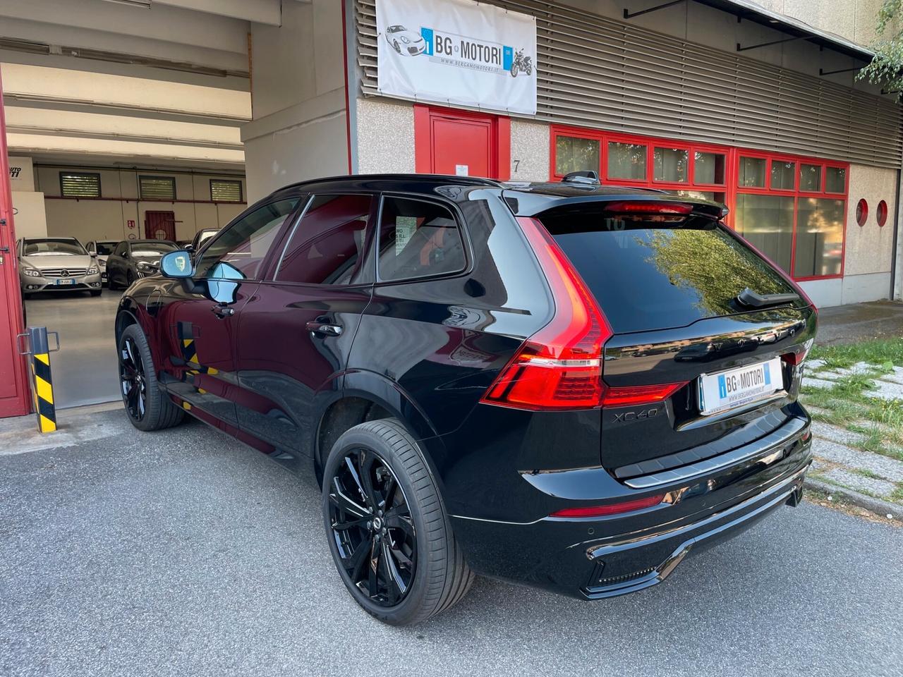 Volvo XC 60 XC60 II 2.0 t6 phev Ultra Black Edition awd auto
