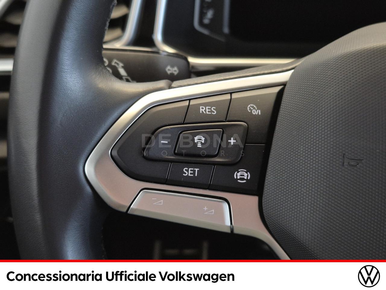 Volkswagen T-Roc 1.0 tsi r-line 110cv