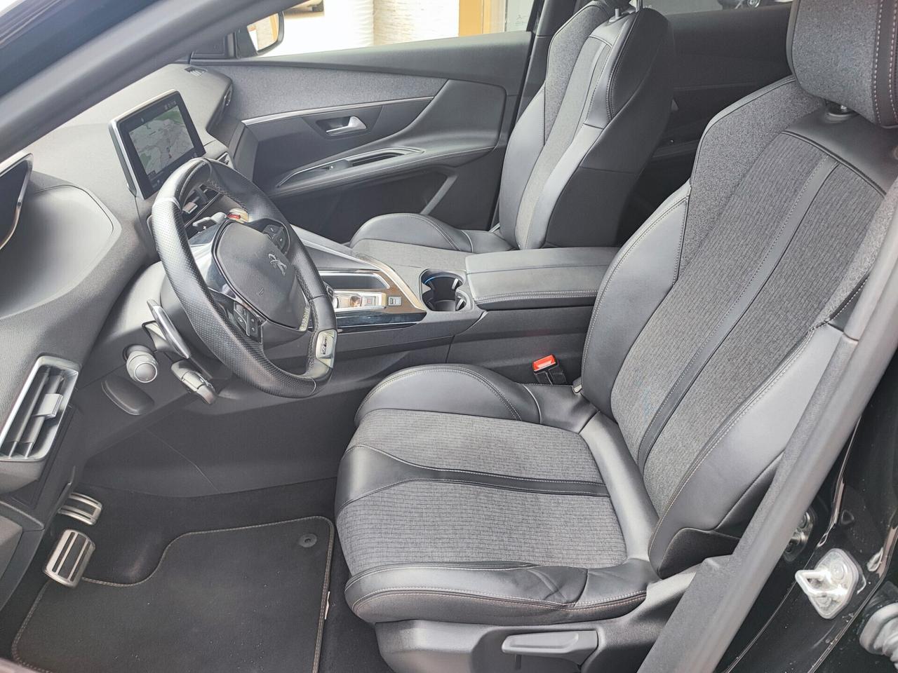 Peugeot 3008 BlueHDi 130 EAT8 GTLine-km75000-12/19