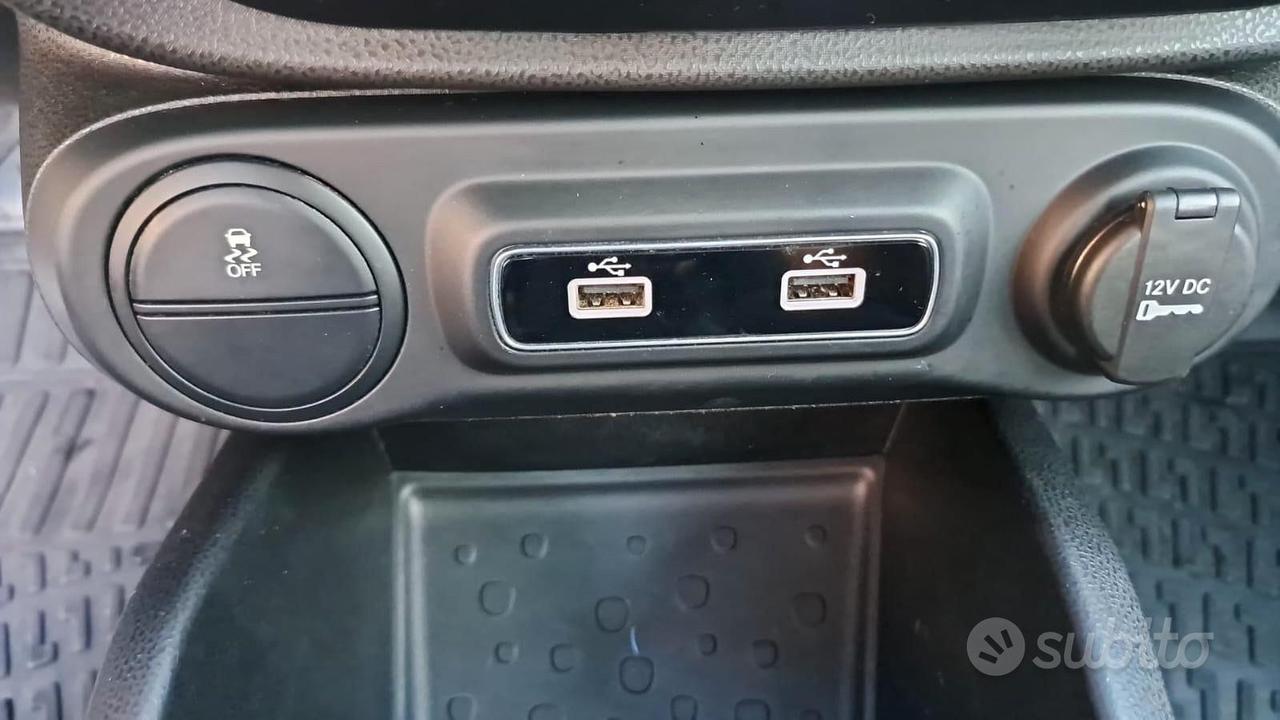 Fiat 500L 1.3 Mjet UCONNECT/CARPLAY & ANDROID AUTO