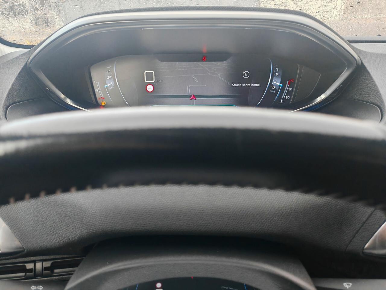 Peugeot 3008 15HDi Tetto navig led 2020