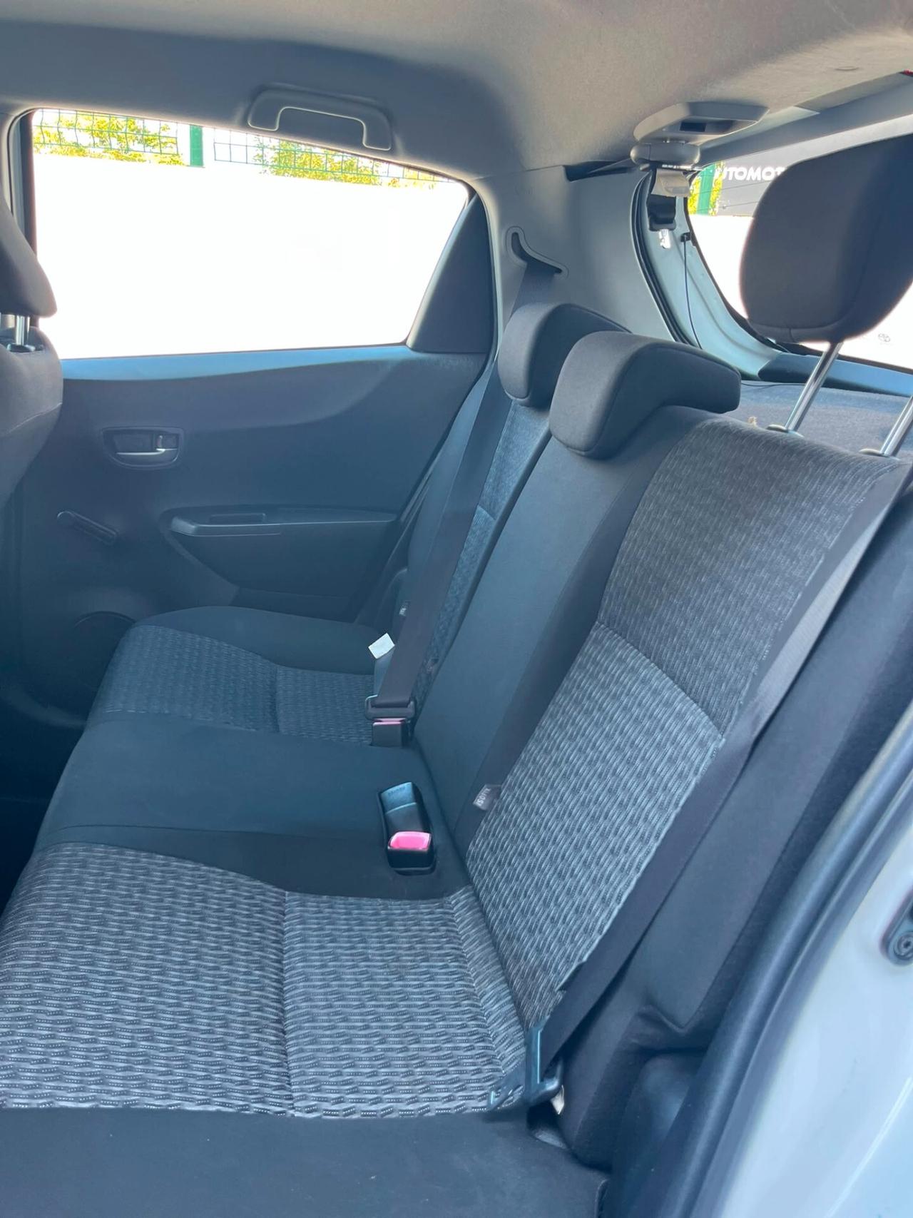 Toyota Yaris 1.0 5 porte Lounge