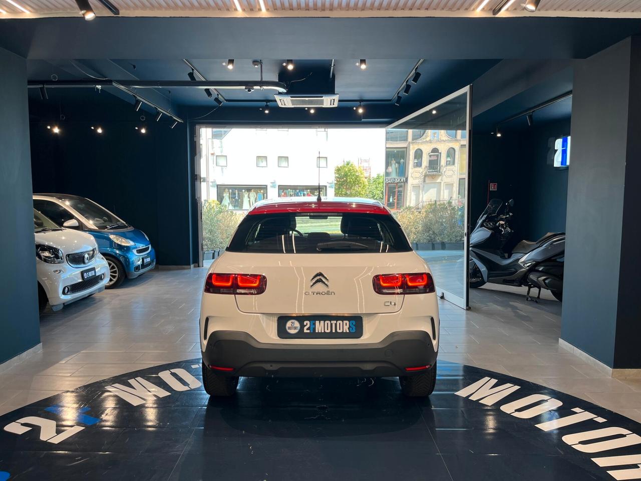 Citroen C4 Cactus BlueHDi 100 S&S Shine
