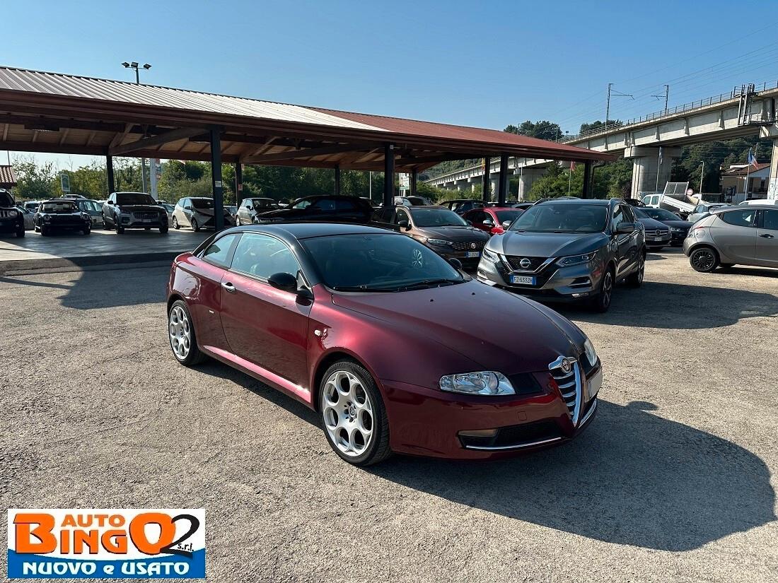 Alfa Romeo GT 1.9 JTDM 16V Distinctive