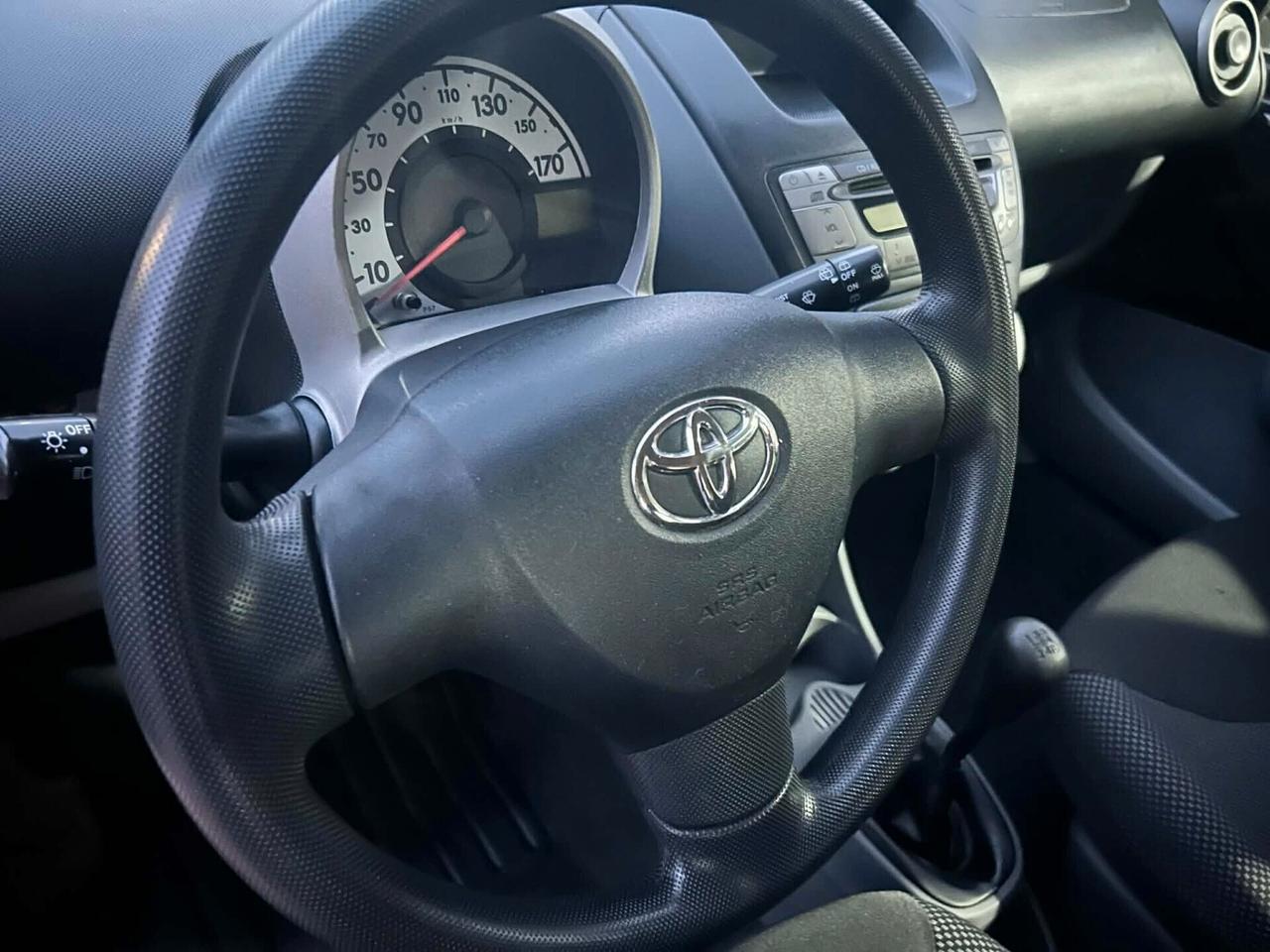 TOYOTA AYGO 1.0 68CV 2012 EURO 5 TOTAL BLACK