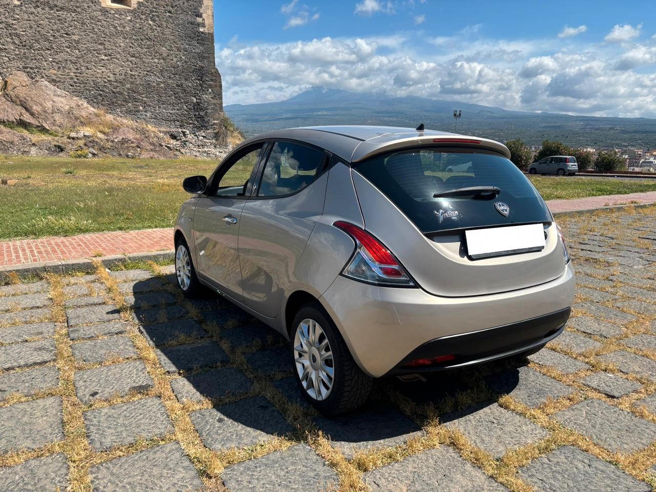 Lancia Ypsilon 1.2 Gold