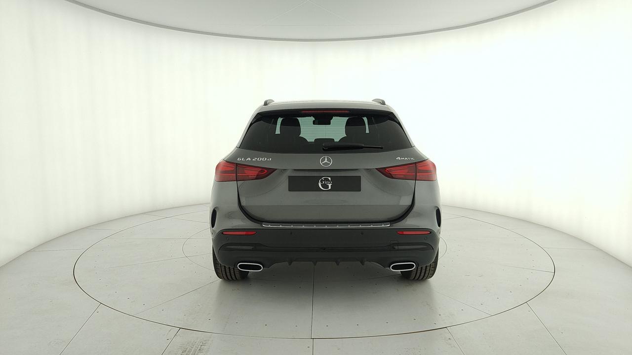 Mercedes-Benz GLA 200 d Automatic 4MATIC