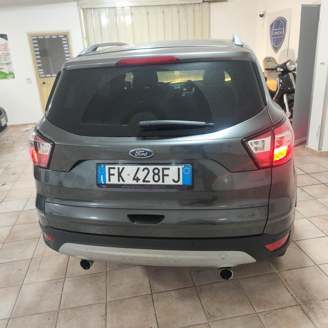 Ford Kuga 1.5 TDCI 120 CV S&S 2WD Plus automatico (12 mesi di garanzia)