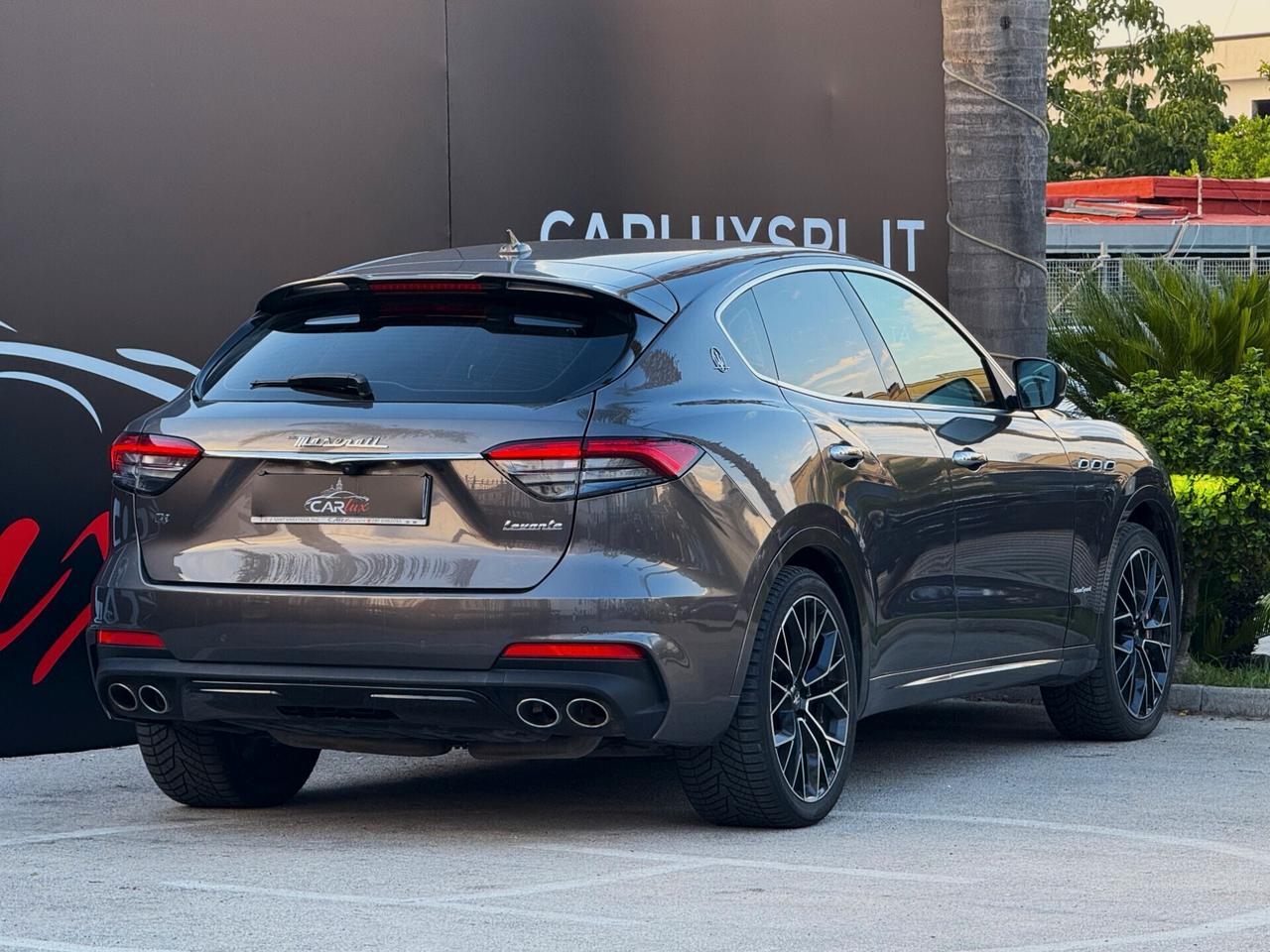 Maserati Levante 3.0 V6 Gransport 350CV Q4