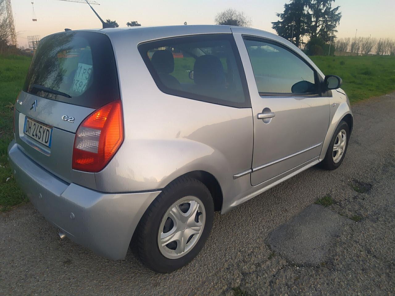 Citroen C2 1.1 Exclusive 1 Propr. Neop. Distrib. Ok