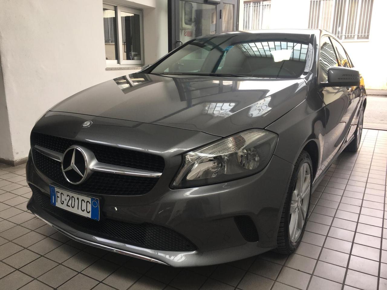 Mercedes-benz A 180 IMPECCABILE 180d Automatic Business