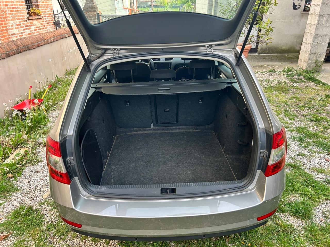 Skoda Octavia 1.6 TDI CR 115 CV DSG Wagon Executive