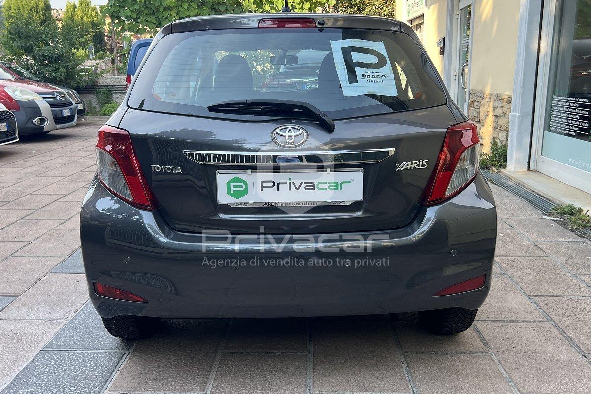 TOYOTA Yaris 1.0 5 porte
