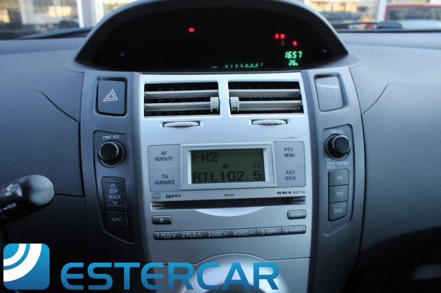 TOYOTA Yaris 1.0 5 porte