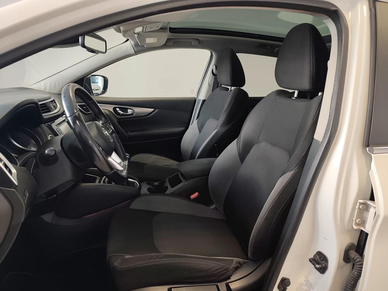 Nissan Qashqai 1.5 dCi N-Connecta