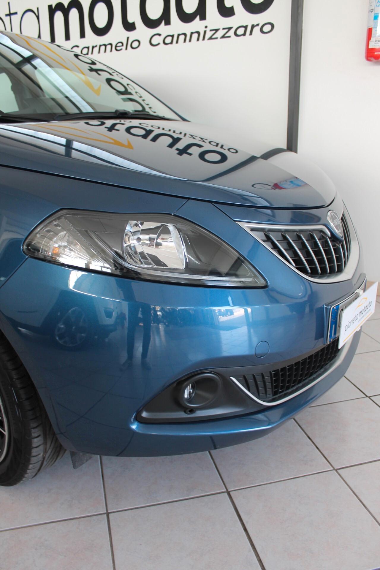 Lancia Ypsilon 1.0 FireFly 5 porte S&S Hybrid Ecochic A. Ferretti