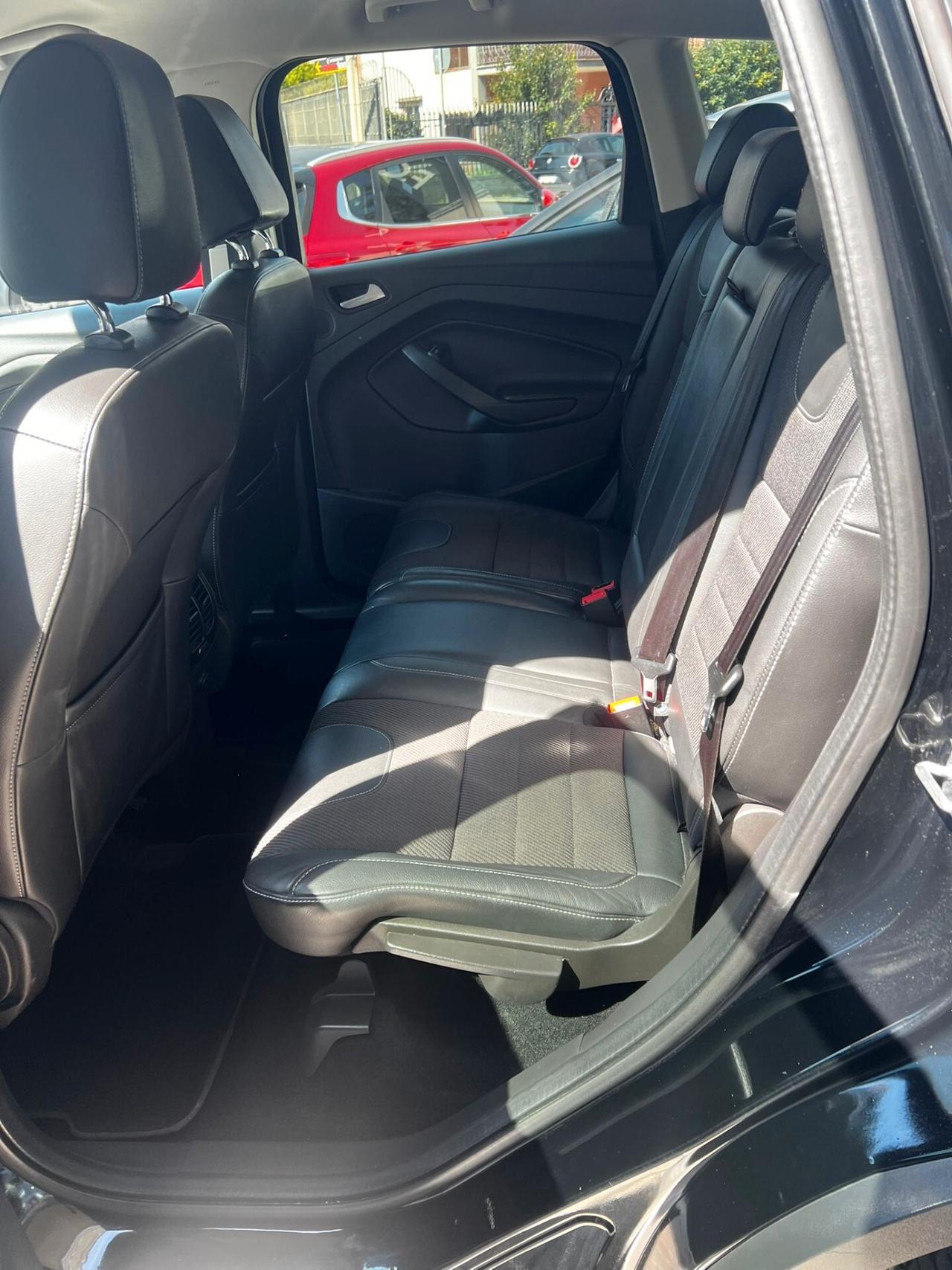 Ford Kuga 2.0 TDCI 150 CV S&S 2WD Titanium