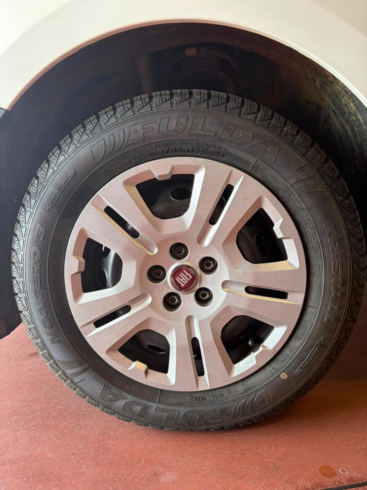 FIAT DOBLO' 1.6 MJT 90 CV SeS PC COMBI NI LOUNGE