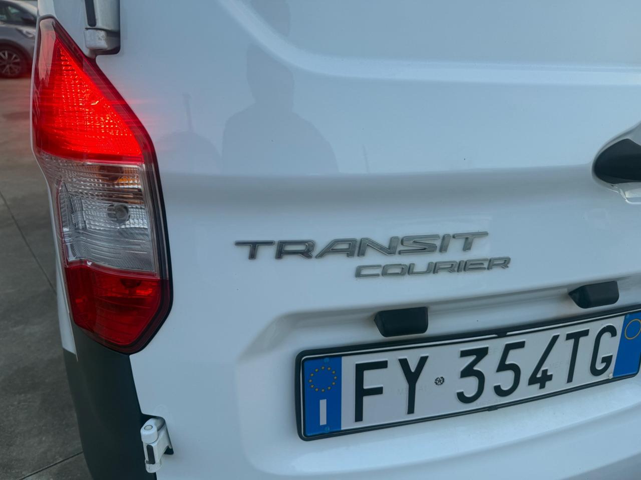 Ford transit courier