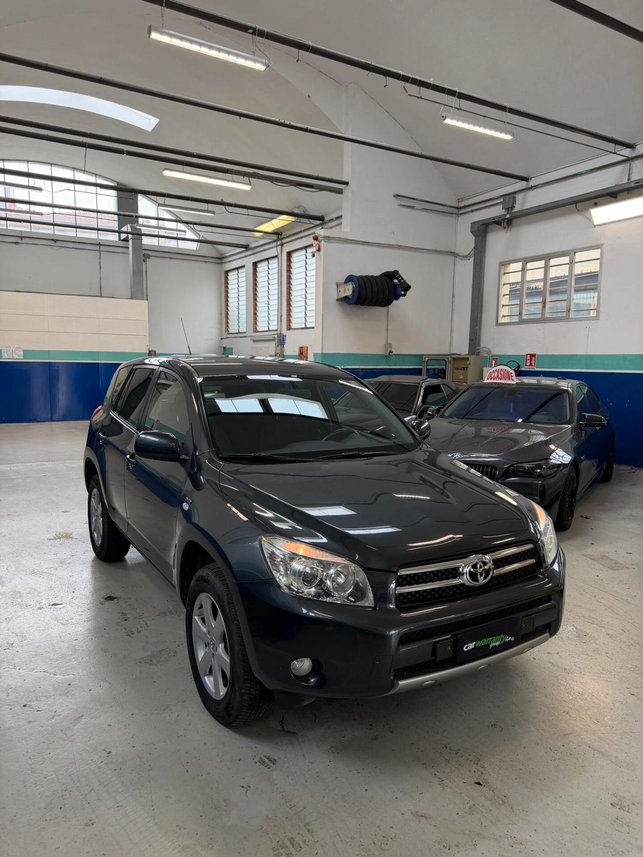Toyota RAV 4 RAV4 Crossover 2.2 D-4D 150 CV DPF Luxury