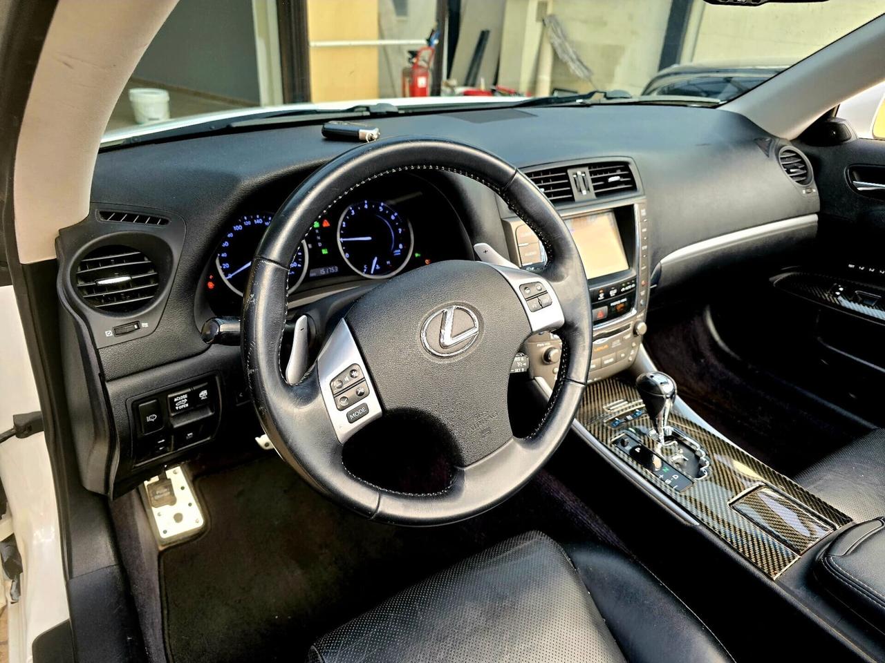 LEXUS IS 250 F-SPORT CABRIO/COUPE 208cv