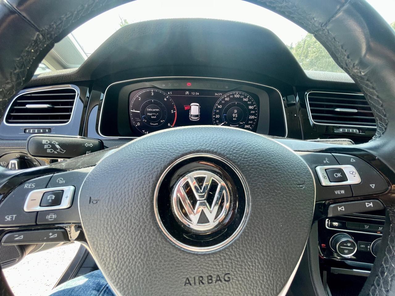 Volkswagen Golf 1.6 TDI Executive VIRTUAL 2019