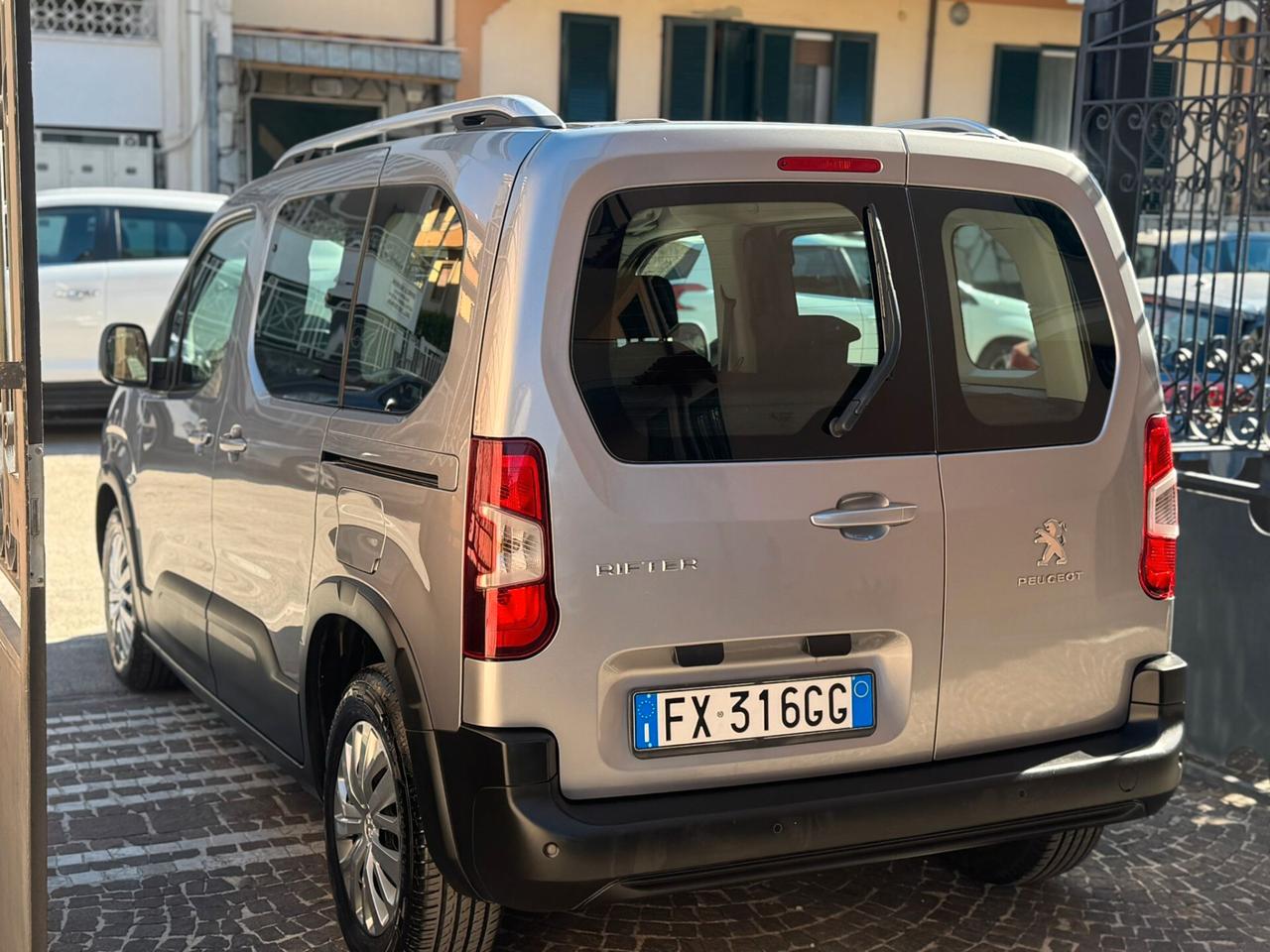 Peugeot Rifter BlueHDi 130 S&S GT Line Standard