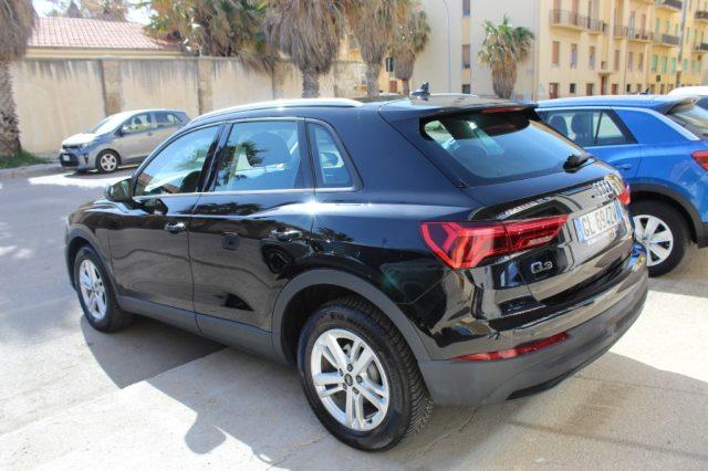 AUDI Q3 35 TDI Business