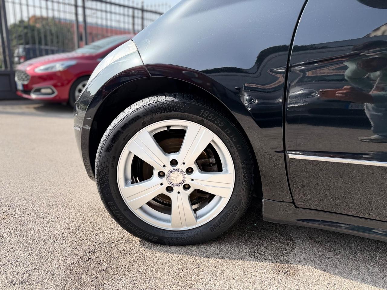 Mercedes-benz A 160 CDI BlueEFFICIENCY Avantgarde