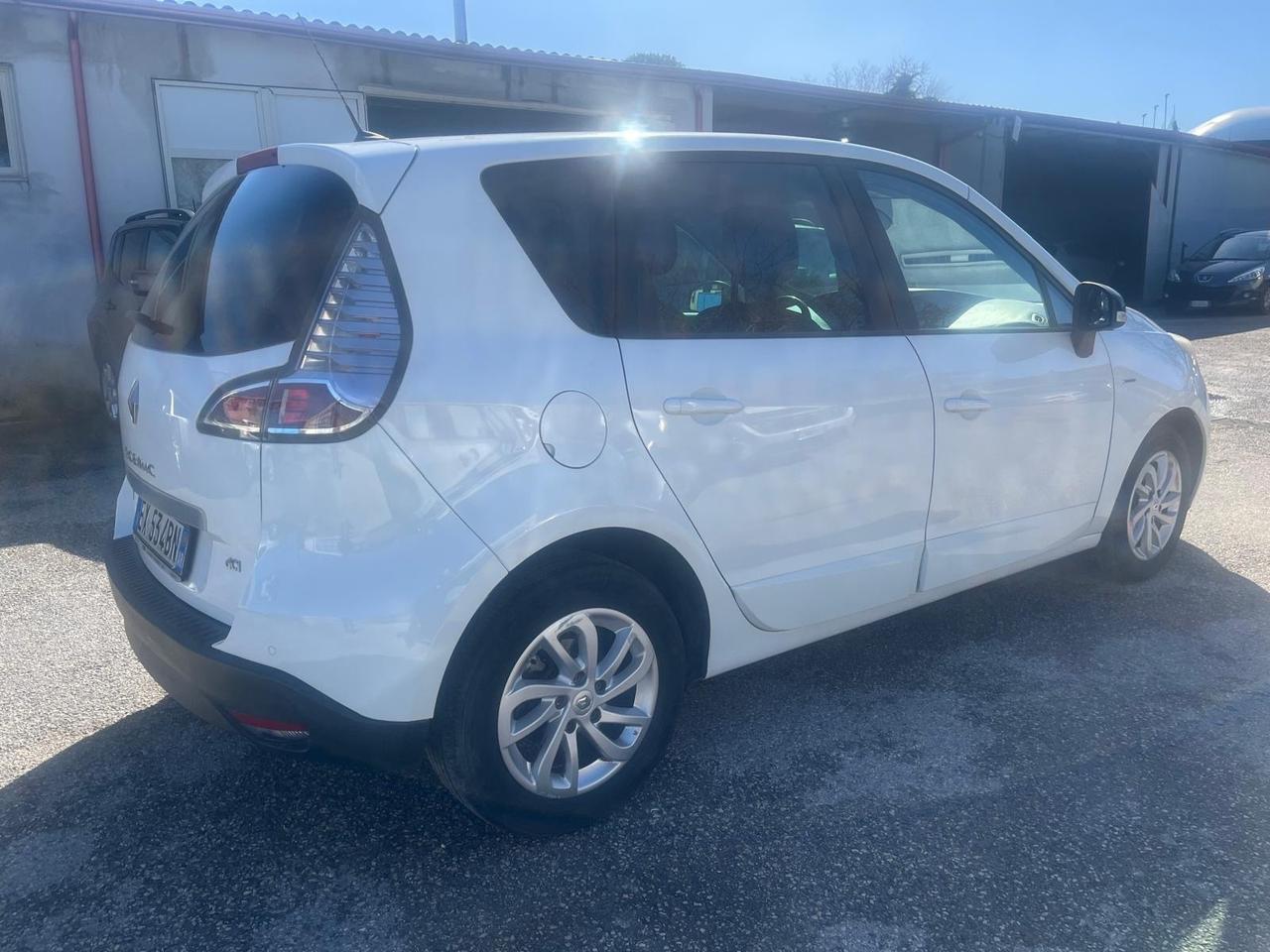 Renault scenic-c-mode-1.5 dci-full-2014