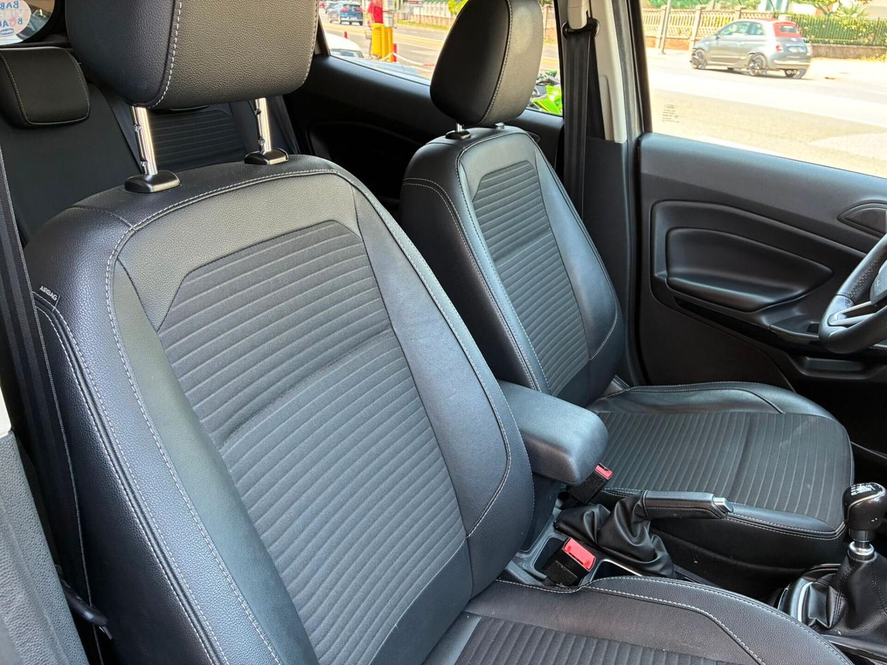 Ford EcoSport 100 CV ST-Line Black Edition NEOPAT.