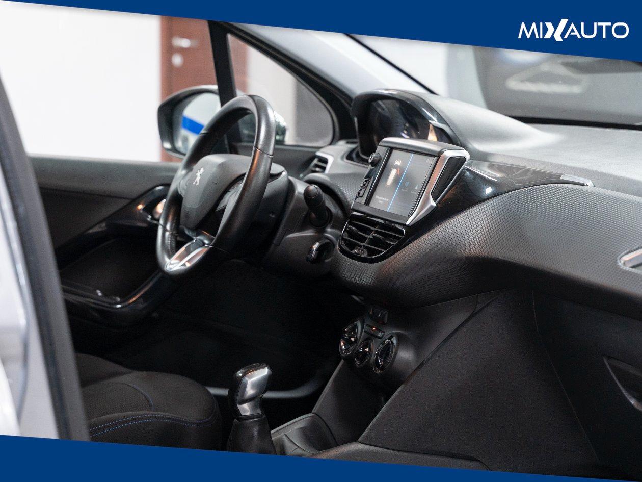 Peugeot 208 1.5 BlueHDI Signature 5 Porte S&S 100CV