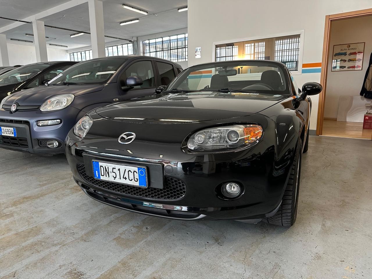 Mazda MX-5 Roadster Coupé 1.8L Wind
