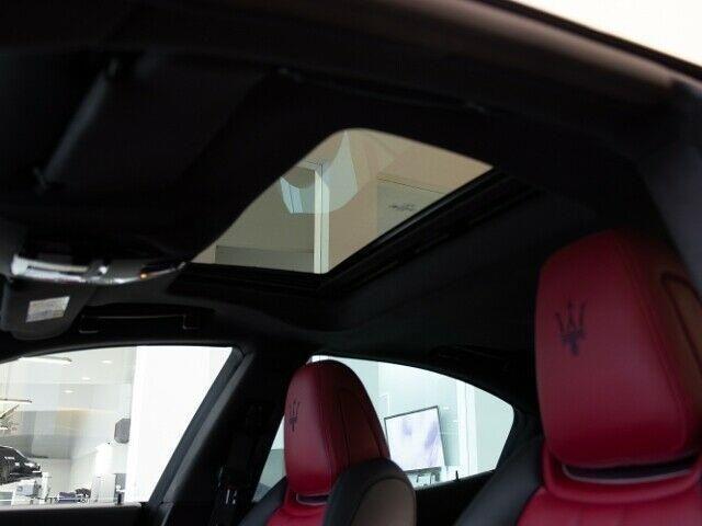 Maserati Ghibli V6 430 CV Q4 Ribelle One of 200