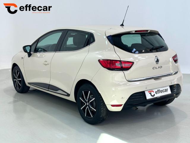 RENAULT Clio 1.2 75 CV 5 porte Duel