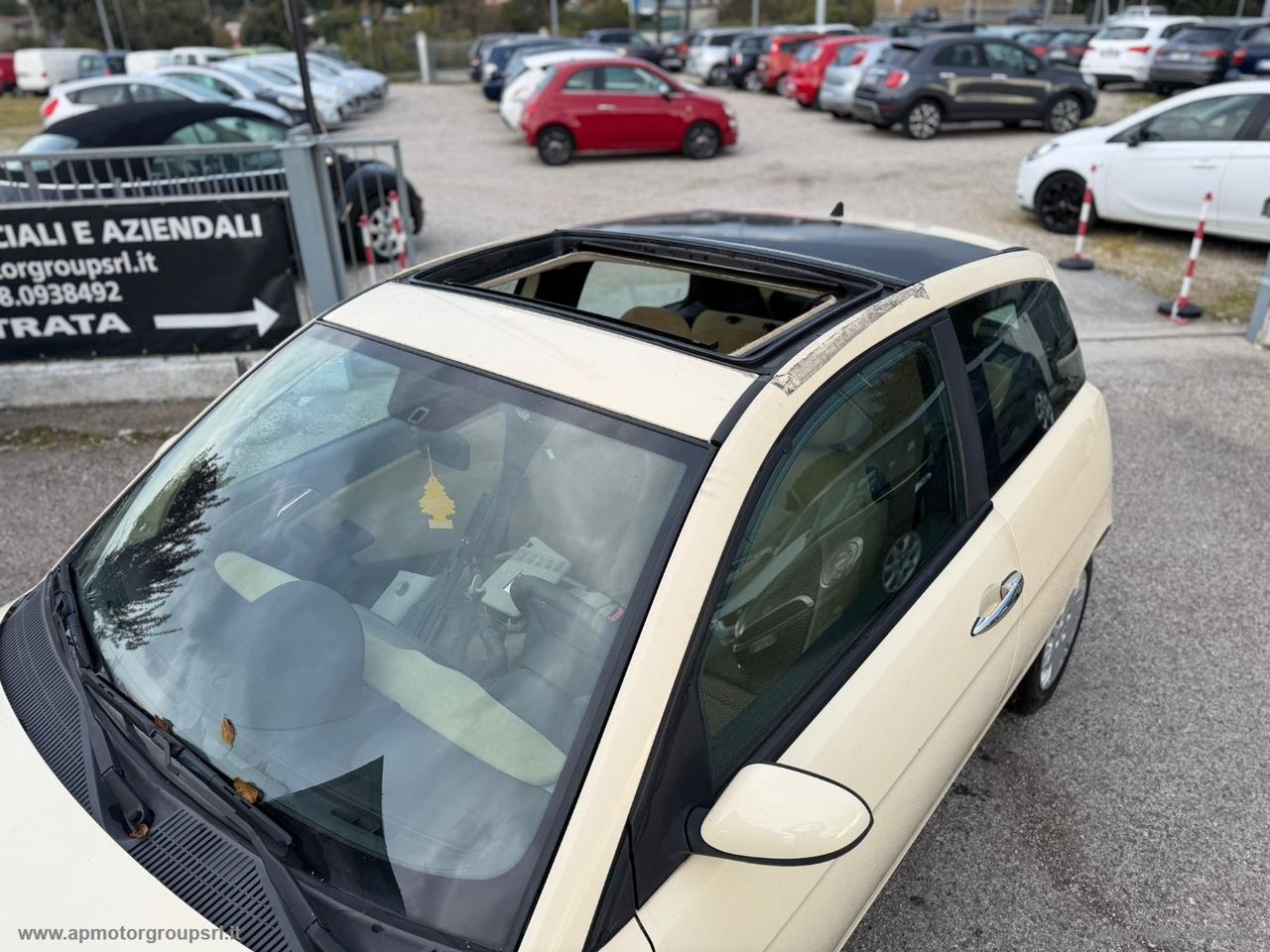 LANCIA Ypsilon 1.2 Oro