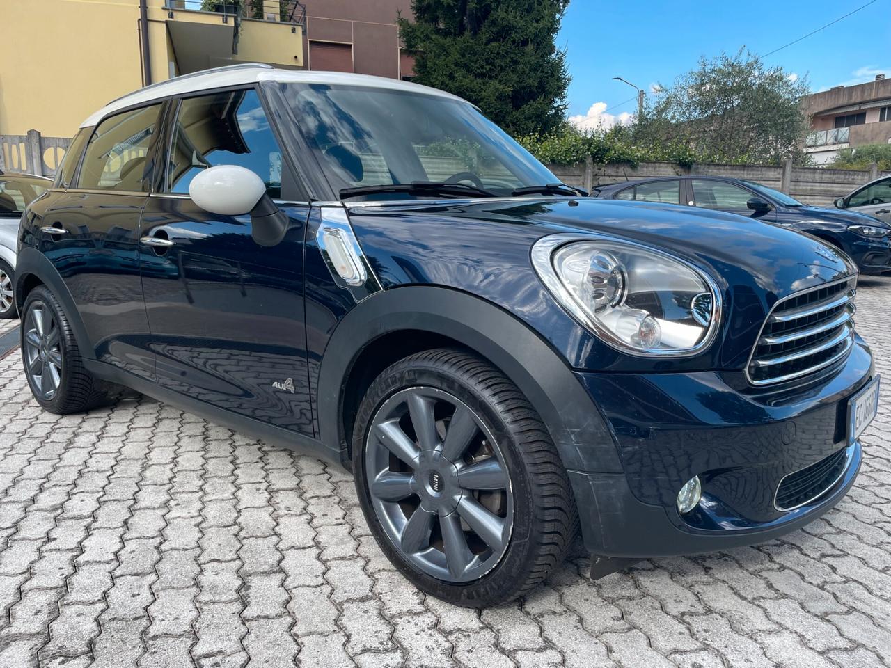 Mini Cooper D Countryman Mini Countryman 1.6 all4 XENON+AMBIENT+CLIMA AUTO